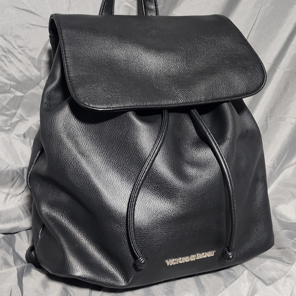 Victoria\'s Secret Black Faux Leather Medium Backpack EUC Vegan leather backpack VICTORIA main image 3
